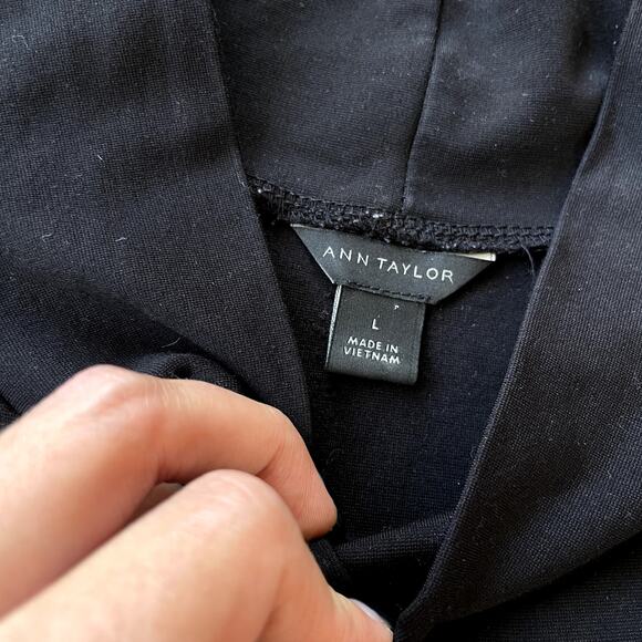 Ann Taylor Black‎ Mock Neck Knit Top Puff Short Sleeves - Size L - Picture 4 of 7